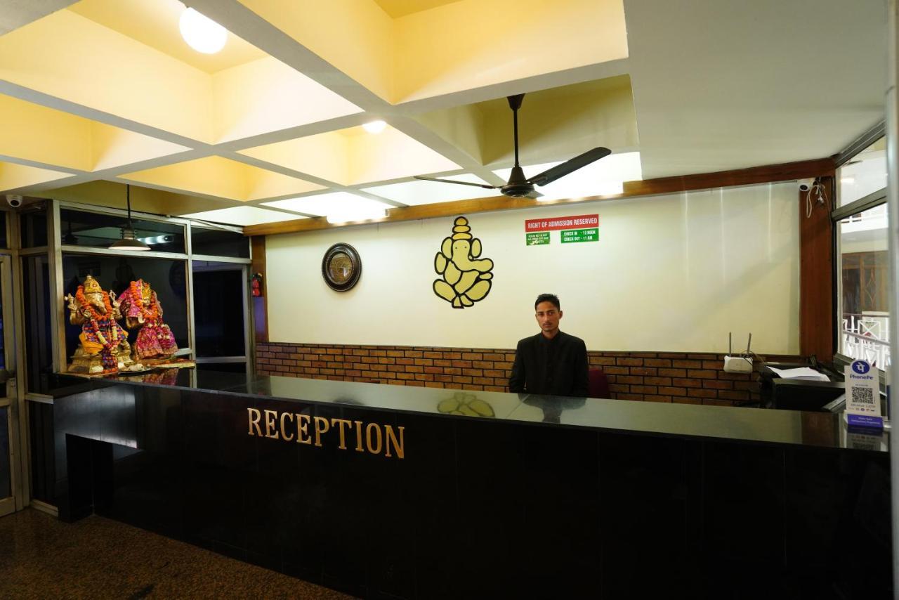 Hotel Gaurab Near Paltan Bazaar Dehradun Dış mekan fotoğraf