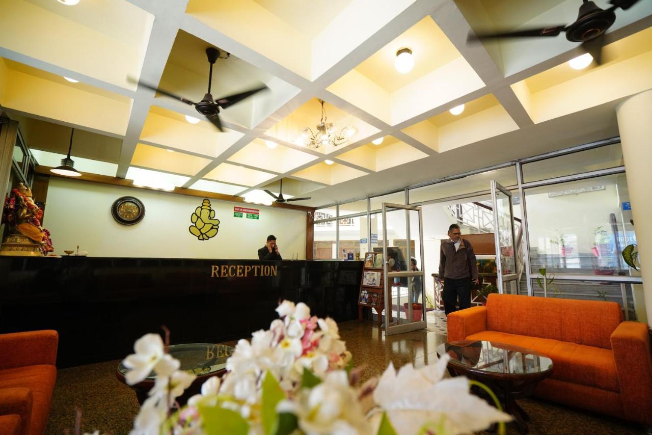 Hotel Gaurab Near Paltan Bazaar Dehradun Dış mekan fotoğraf